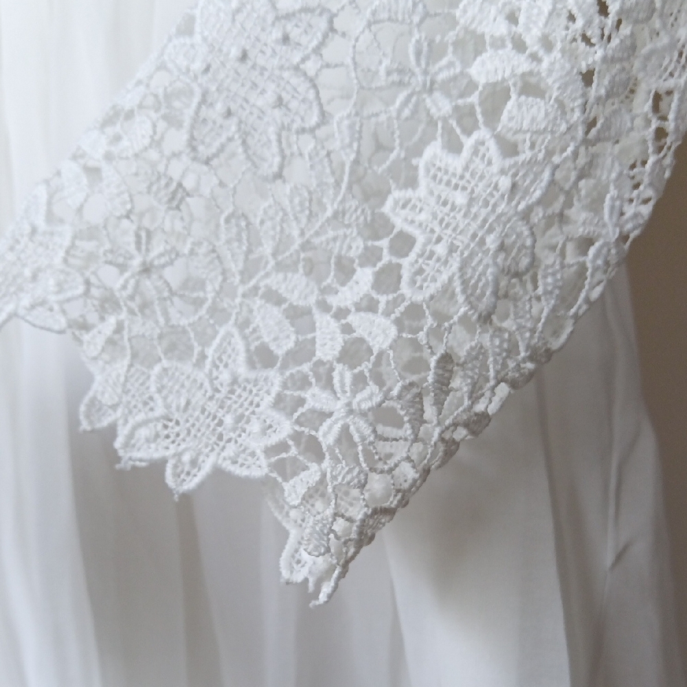 Ptp17.5" Zara Flowy Semi-Sheer White Crop Top With Lace Sleeve - Picture 11 of 11